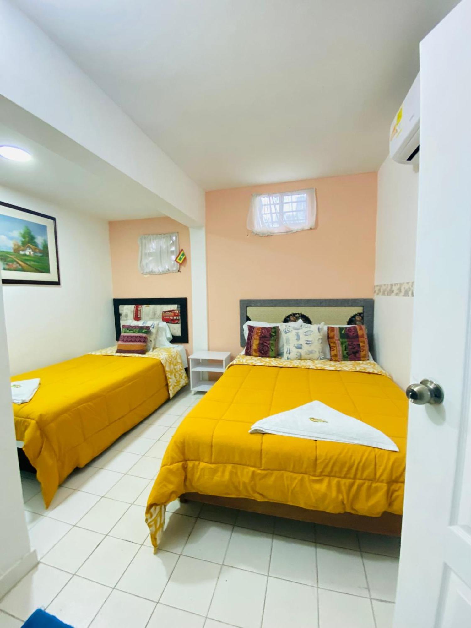 House Marfito Airport Cartagena Exterior foto